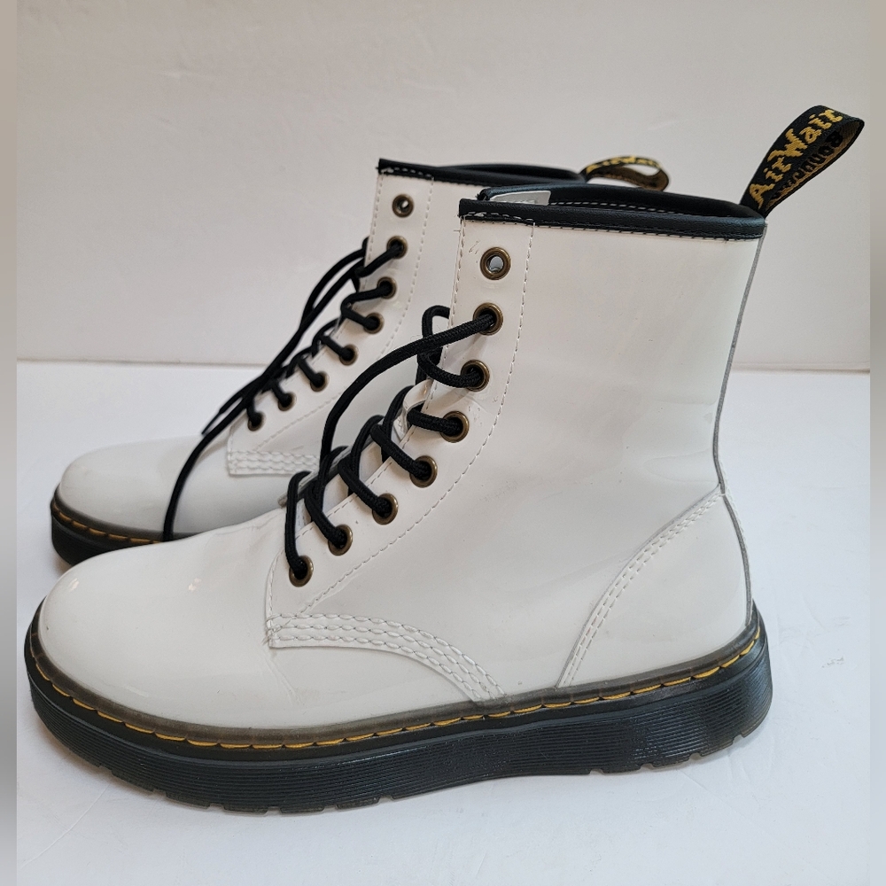 Dr. Martens White Zavala Patent Combat Boots w/ Black Laces Unisex 7Mens/8Womens